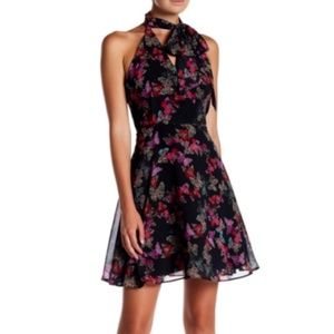 BETSEY JOHNSON 0 Chiffon Butterfly Halter Dress